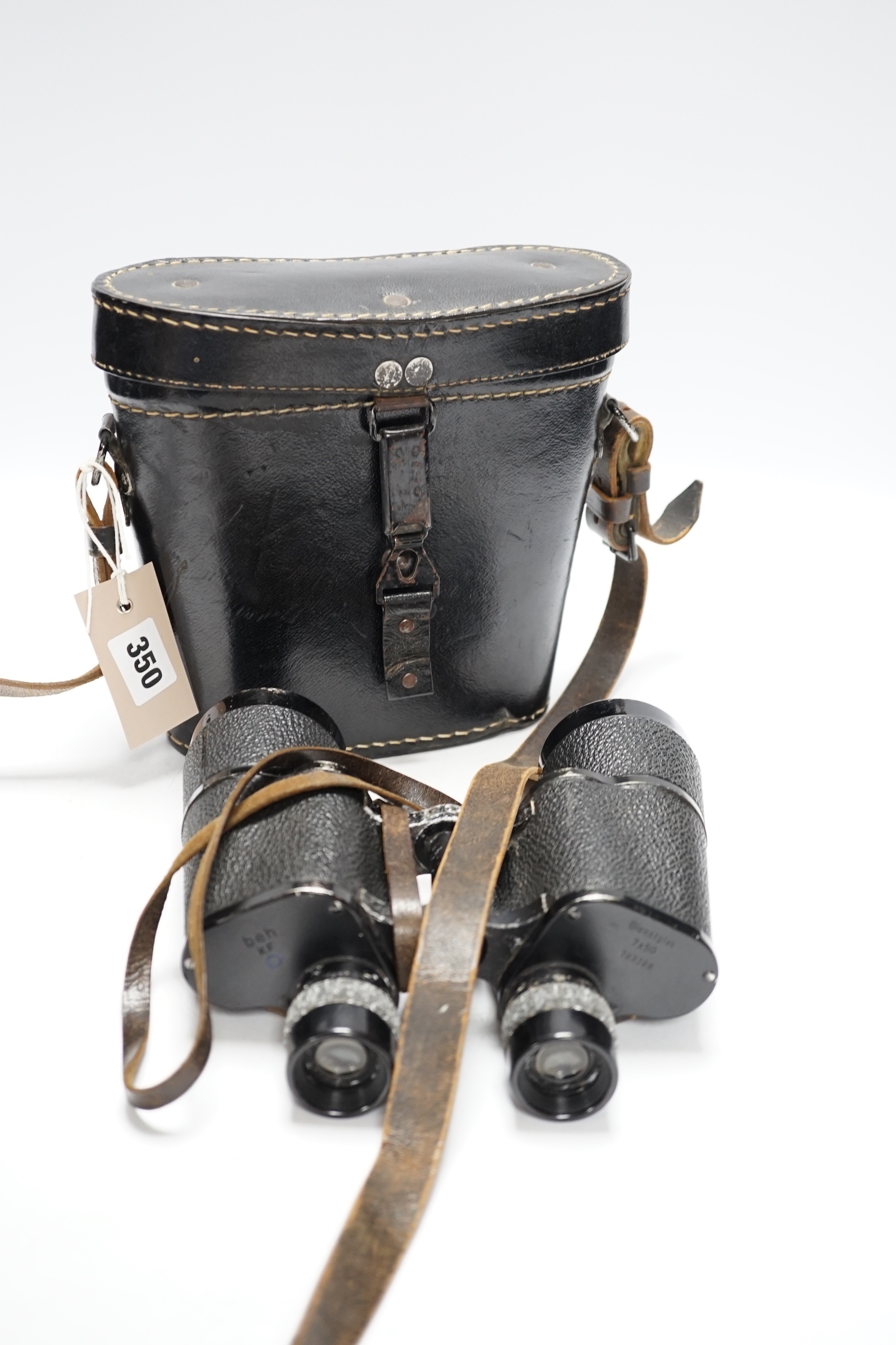 E. Leitz beh Dienstglas field binoculars, 7 x 50, World War II period in original case